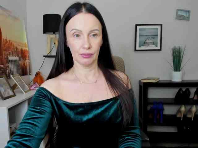 velvetJasmine webcam