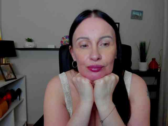 velvetJasmine webcam