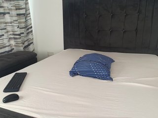 Little-Freak Porn Show