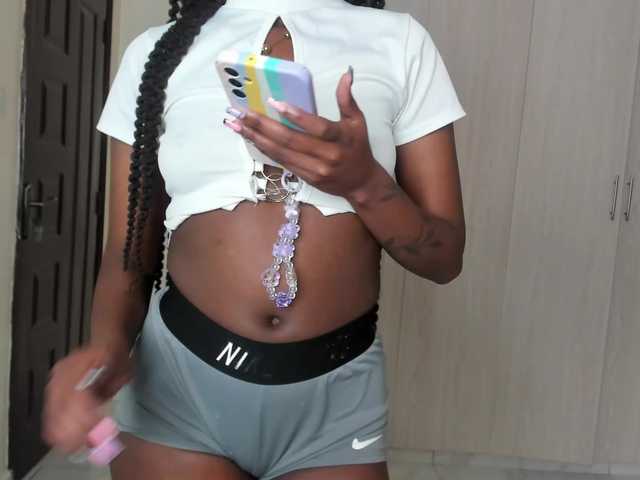 Little-Freak's BongaCams show and profile