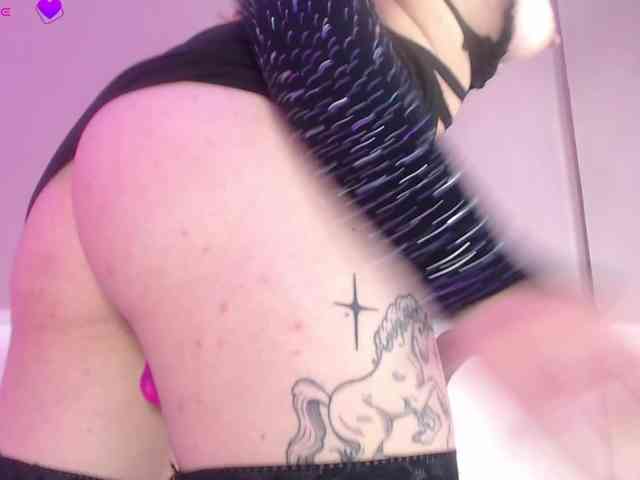 ElaMorris webcam