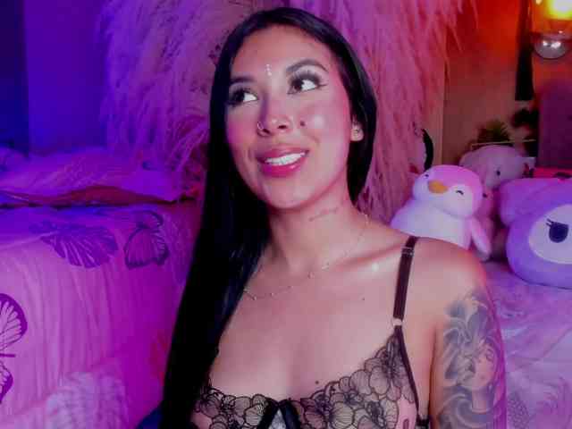 ValeryMonserrat webcam