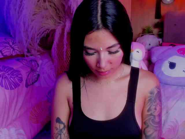 ValeryMonserrat webcam