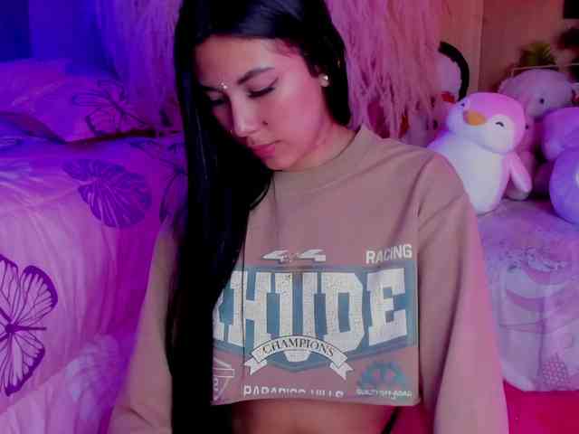 ValeryMonserrat webcam