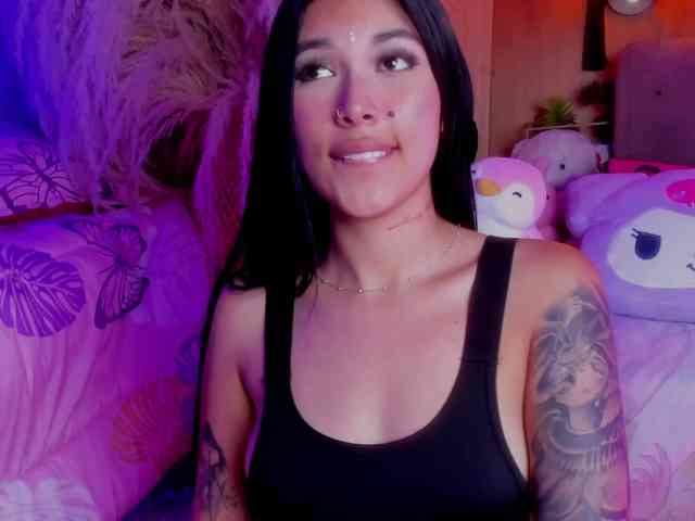 ValeryMonserrat webcam