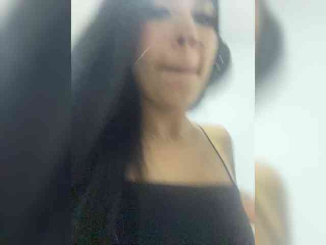 ValeryMonserrat webcam