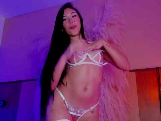 ValeryMonserrat webcam