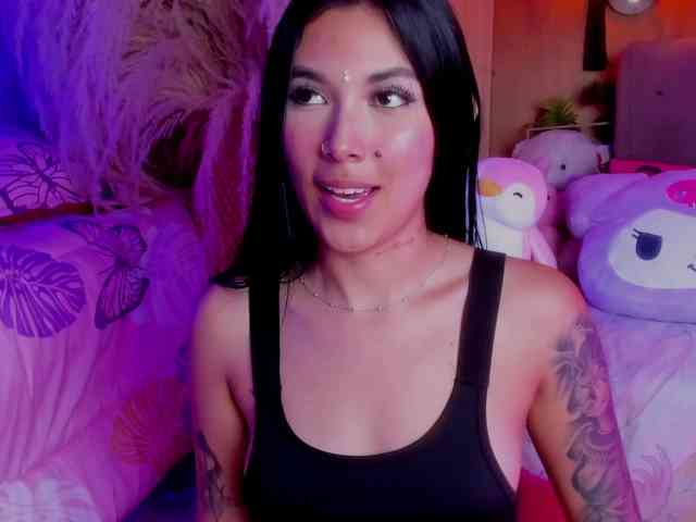 ValeryMonserrat webcam