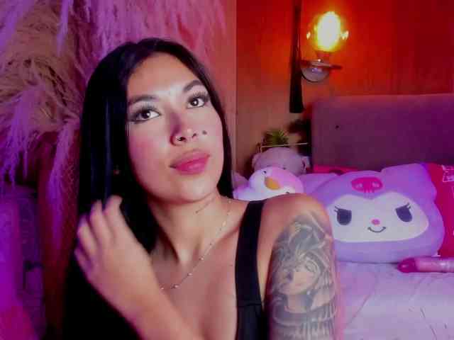 ValeryMonserrat webcam