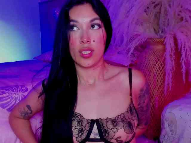 ValeryMonserrat webcam