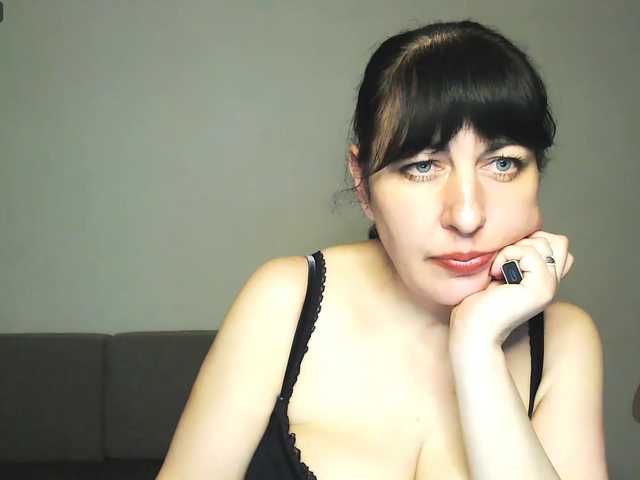 -Lina-'s BongaCams show and profile