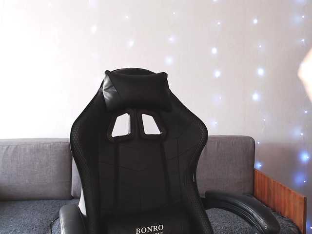 -Lina-'s BongaCams show and profile