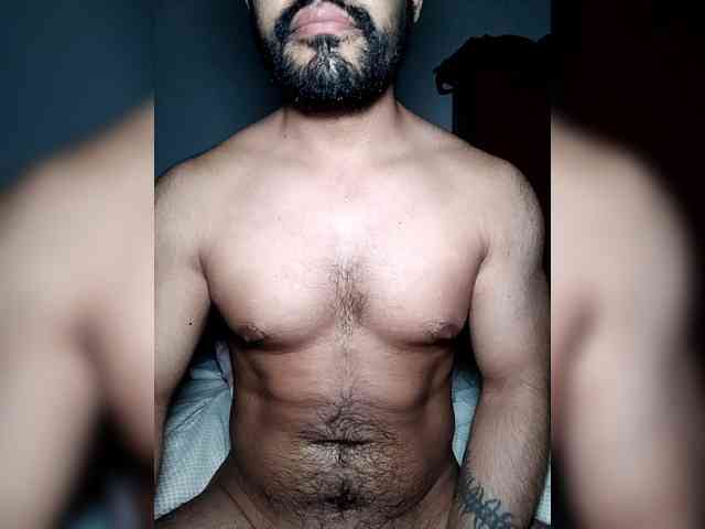Hombr3-l0bo Live Webcam on BongaCams
