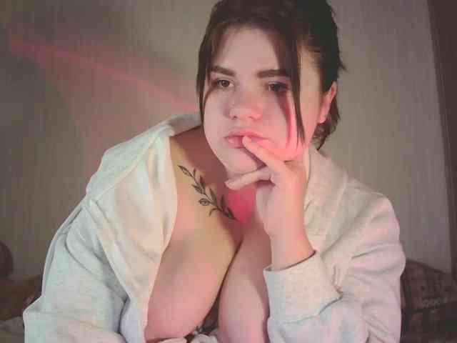 Adelina02 webcam
