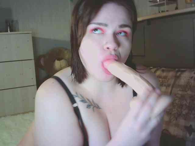 Adelina02 Live Webcam on BongaCams