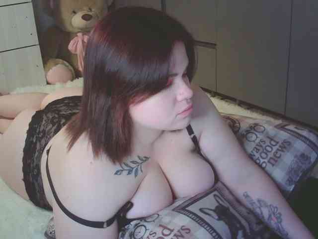 Adelina02 Live Webcam on BongaCams