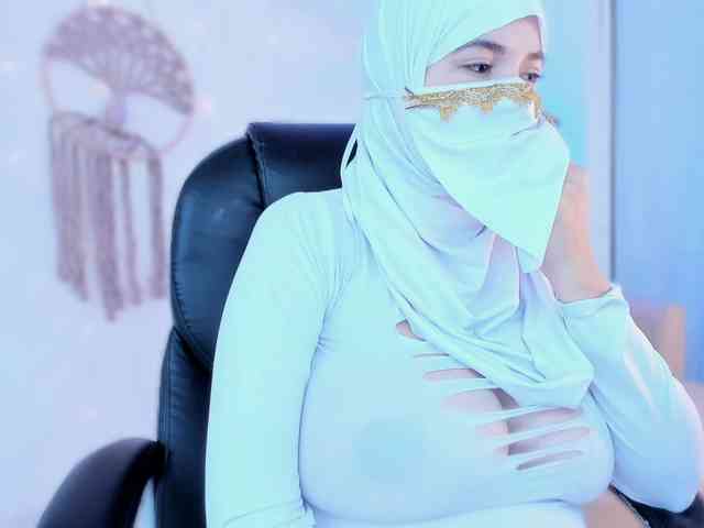 salma-isawwi webcam