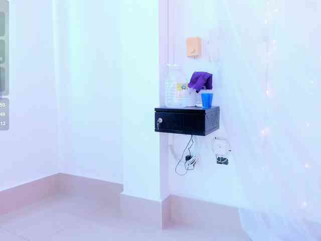 salma-isawwi webcam