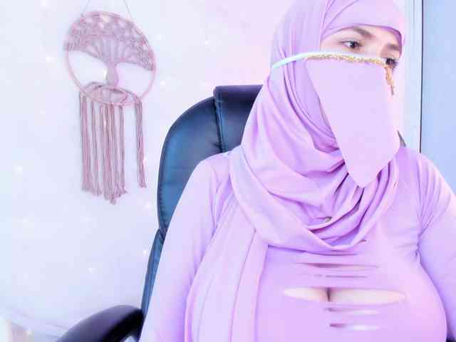 salma-isawwi webcam