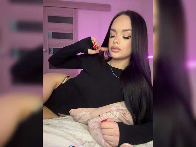 Lola-Li's BongaCams profile