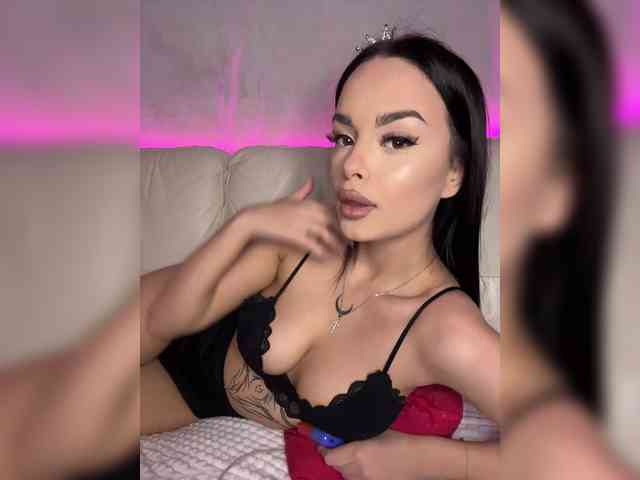 Lola-li Live Webcam on BongaCams