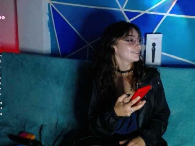 Elizabeth911's BongaCams show and profile
