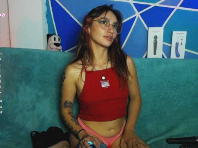 Elizabeth911's BongaCams show and profile