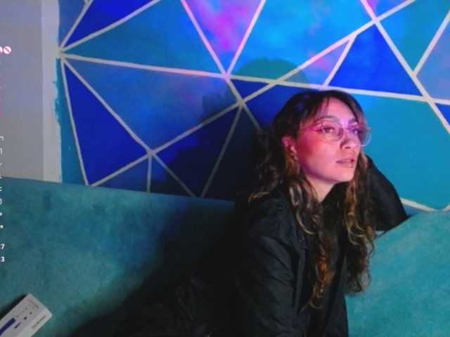 Elizabeth911's BongaCams show and profile