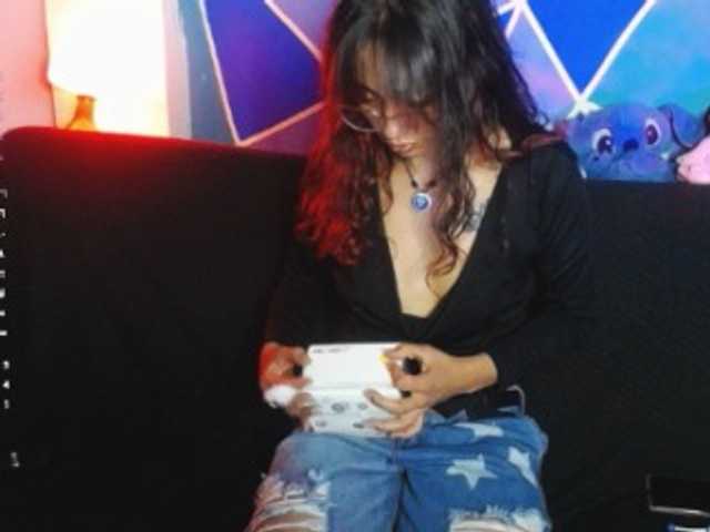 Elizabeth911's BongaCams show and profile