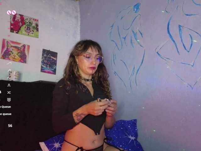 Elizabeth911's BongaCams show and profile