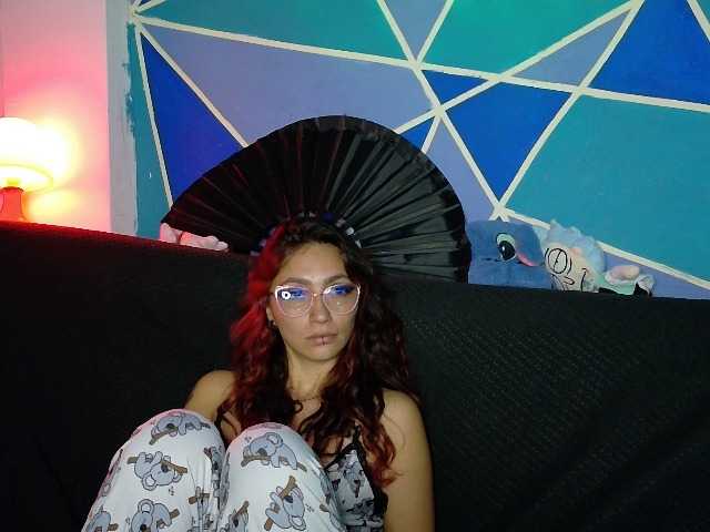 Elizabeth911's BongaCams show and profile