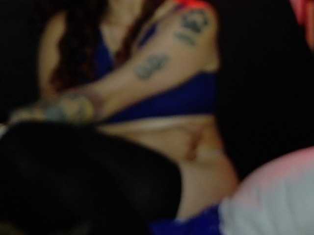 Elizabeth911's BongaCams show and profile