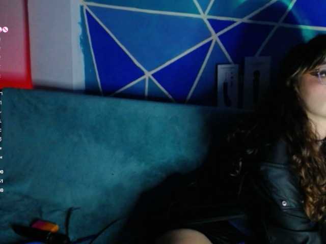 Elizabeth911 from BongaCams