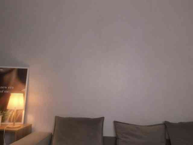 ElinaStarr webcam
