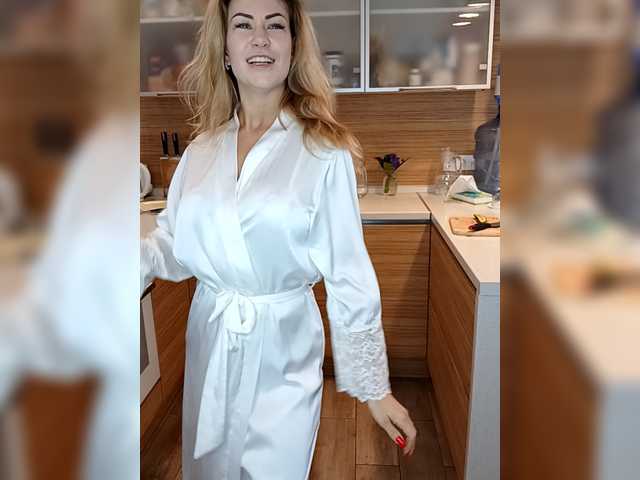 EnergyGirl's BongaCams show and profile