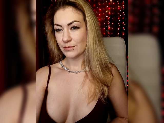 EnergyGirl's BongaCams show and profile