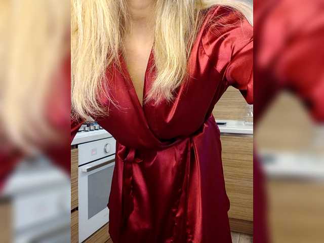 EnergyGirl's BongaCams show and profile