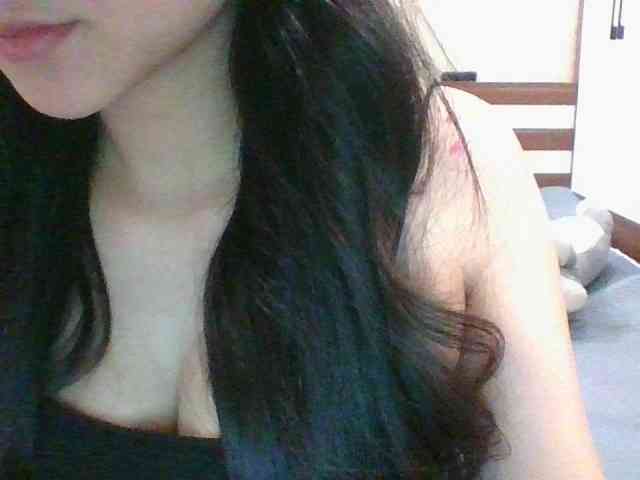 Layla99 webcam