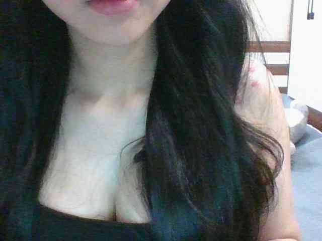 Layla99 webcam