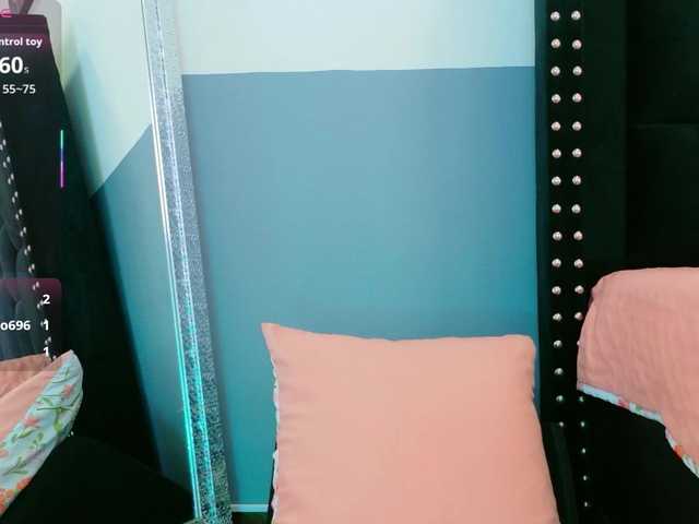 mamaneedsfun webcam bongacams model stream image