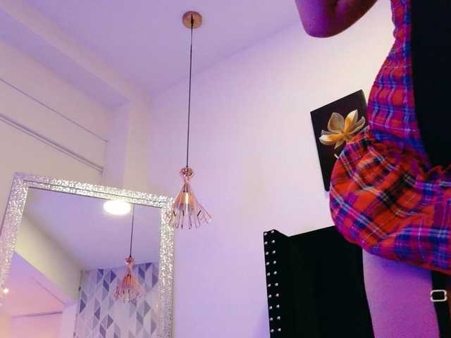 mamaneedsfun webcam bongacams model stream image