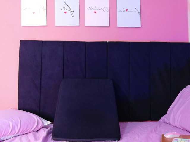 mamaneedsfun's BongaCams show and profile