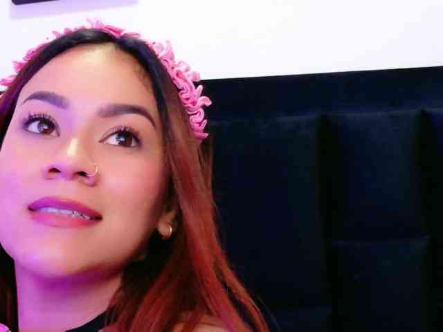mamaneedsfun webcam