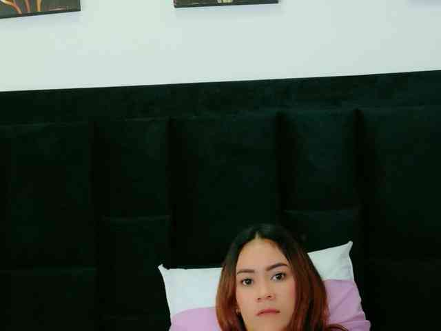 mamaneedsfun webcam