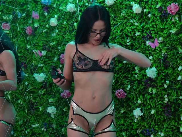 babynyco's BongaCams show and profile