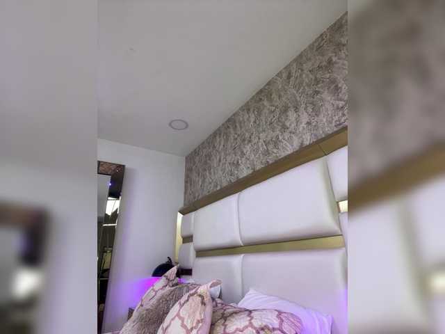 MiaGrayce's BongaCams show and profile