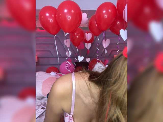 MiaGrayce's BongaCams show and profile