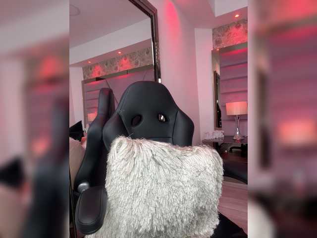 MiaGrayce's BongaCams show and profile