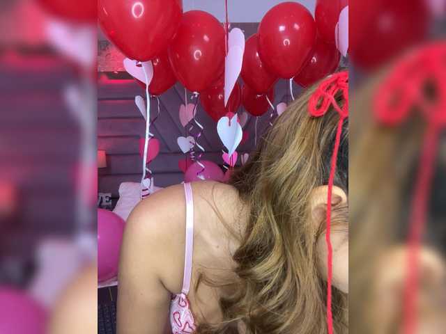 MiaGrayce's BongaCams show and profile