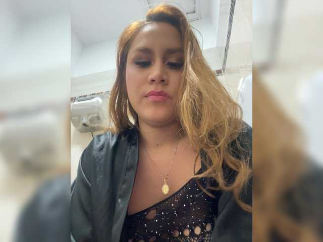 MiaGrayce's BongaCams show and profile